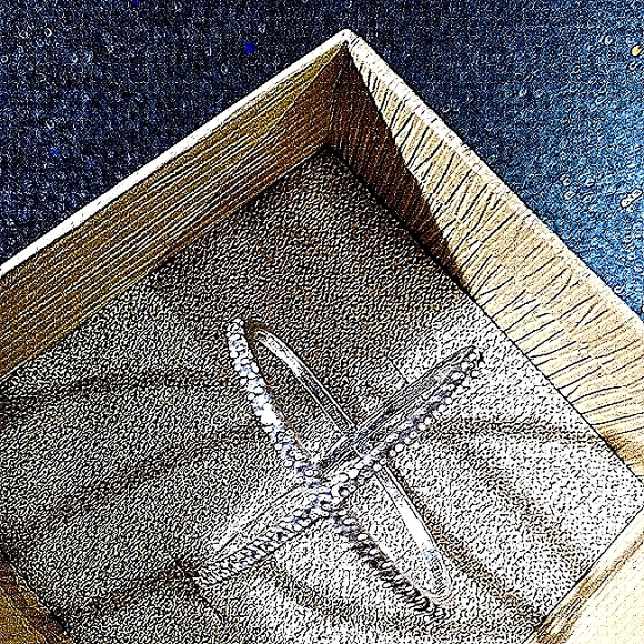 CZ Sterling Silver X Criss Cross Ring - Picture 8 of 9